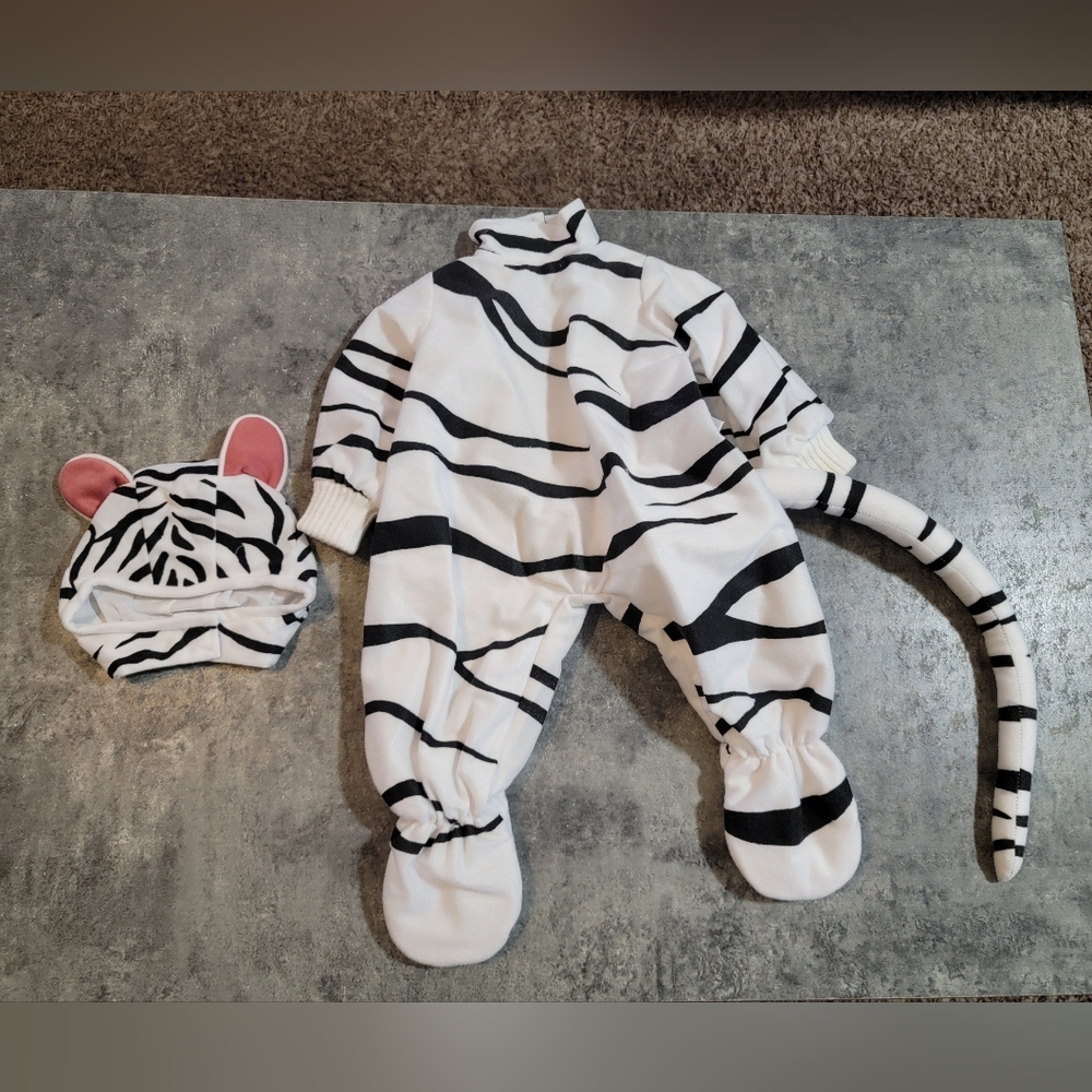 Vintage Tom Arma White Tiger Lee Middleton Doll Outfit